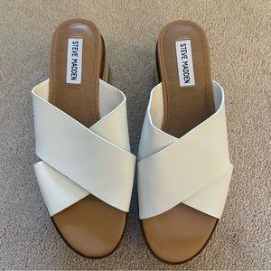 Steve Madden Sarah Wedge Size 8.5